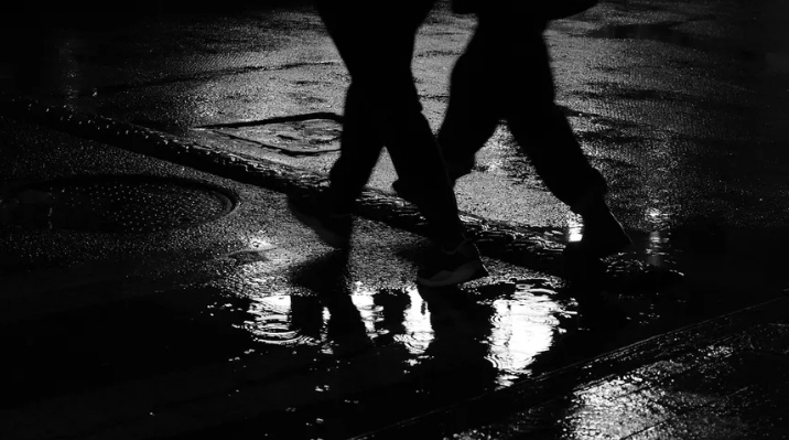 Κατά τη διάρκεια ενός καβγά, η σύζυγός μου είπε ότι δεν ήμουν ο βιολογικός πατέρας του 15χρονου γιου μας — Κανείς μας δεν το περίμενε.