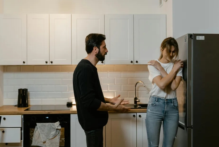 Η μητέρα του αρραβωνιαστικού μου είπε πως δεν μπορούσε να με παντρευτεί εκτός αν συμφωνούσα σε μία προϋπόθεση.