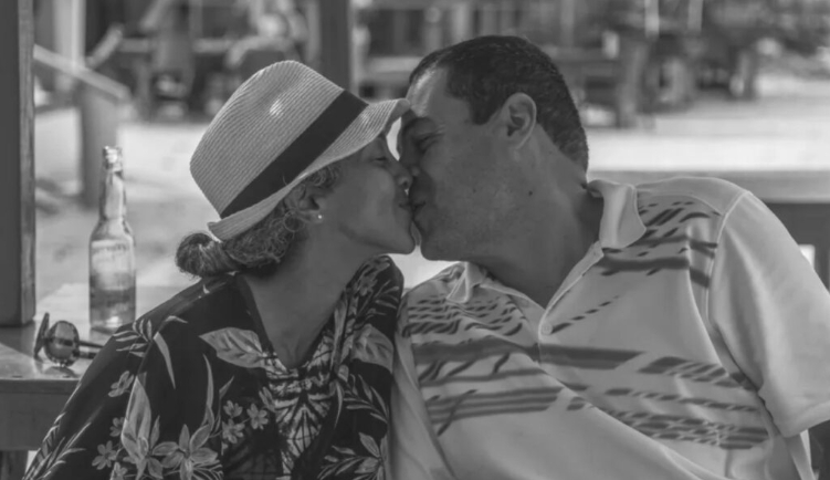 Τα τέσσερα παιδιά μου ήταν αντίθετα στον γάμο μου – όταν κατάλαβα γιατί, η καρδιά μου ράγισε