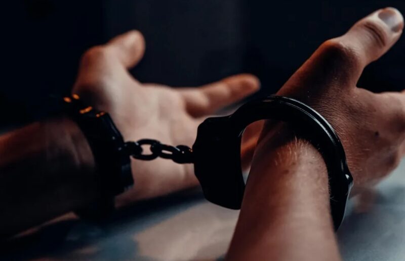 Ο πεντάχρονος γιος μου πάντα γκρίνιαζε γύρω από τον νέο μου άντρα — όταν τον ρώτησα γιατί, ψιθύρισε: «Είπε ότι είμαι πρόβλημα».