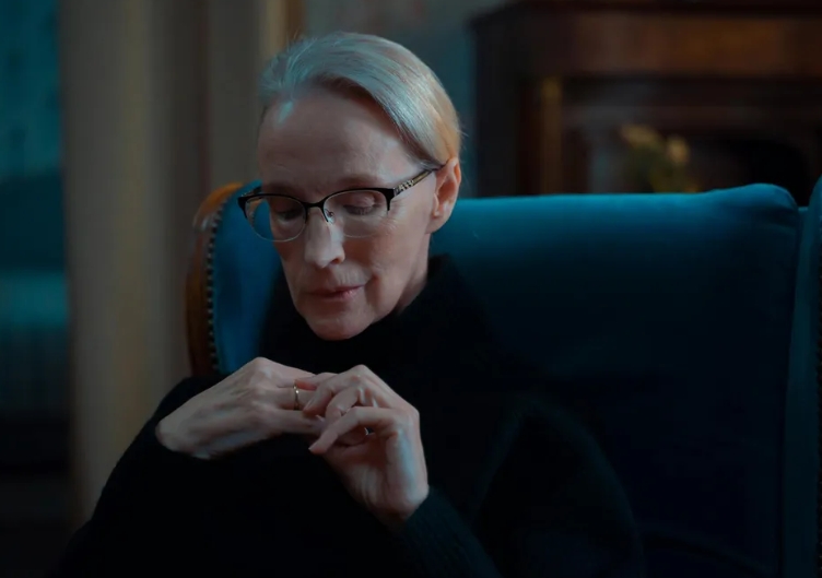 Γυρίσαμε σπίτι και βρήκαμε τις αποκριάτικες διακοσμήσεις μας εντελώς κατεστραμμένες – οπότε εκδικηθήκαμε.