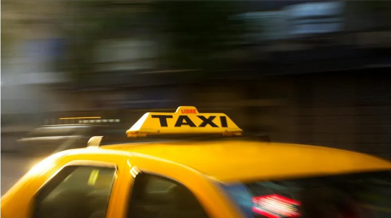 Η θεία μου και ο γιος μου με έδιωξαν από το ίδιο μου το σπίτι – αλλά λίγες μέρες μετά, η κάρμα τους βρήκε.
