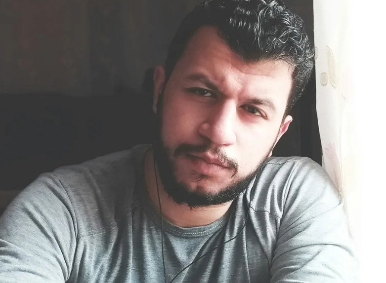 Ντύθηκα σαν άστεγος και μπήκα σε ένα μεγάλο σούπερ μάρκετ για να διαλέξω τον κληρονόμο μου.