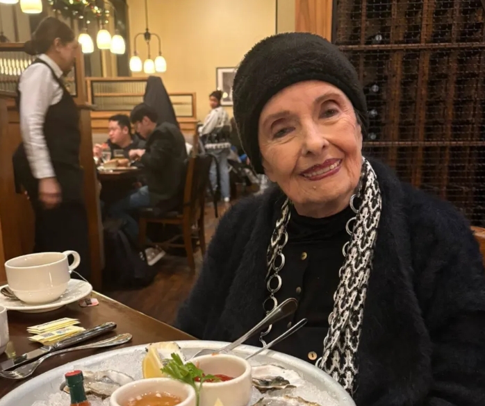 Αυτή η 89χρονη γυναίκα ήταν ένα διάσημο παιδικό αστέρι που πάλεψε να αφήσει πίσω της αυτή την ετικέτα – Ποια είναι αυτή;