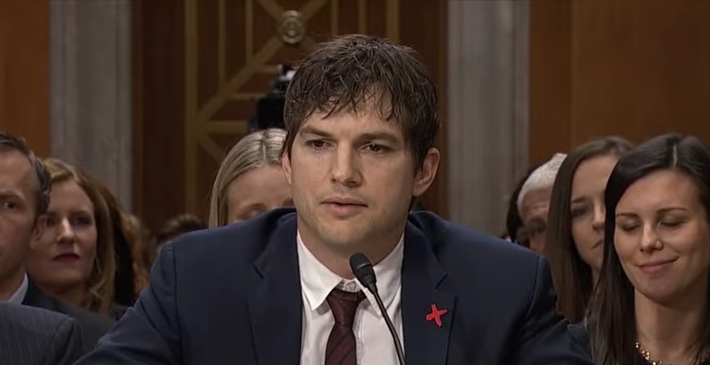 Πώς ο Ashton Kutcher βοήθησε στην προστασία χιλιάδων παιδιών μέσω της τεχνολογίας και της υπεράσπισης δικαιωμάτων