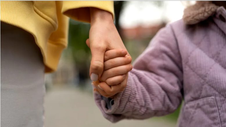 Η κλειδωμένη ντουλάπα του άντρα μου έκρυβε ένα μυστικό που δεν γνώριζα για 39 χρόνια